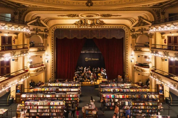 Imagen de la librería «El Ateneo» situada en Argentina.